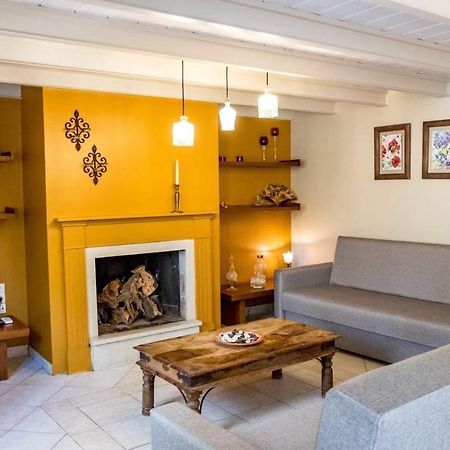 Appartamento Saitan Pazar Casa Preveza Esterno foto