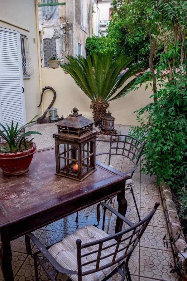 Appartamento Saitan Pazar Casa Preveza Esterno foto