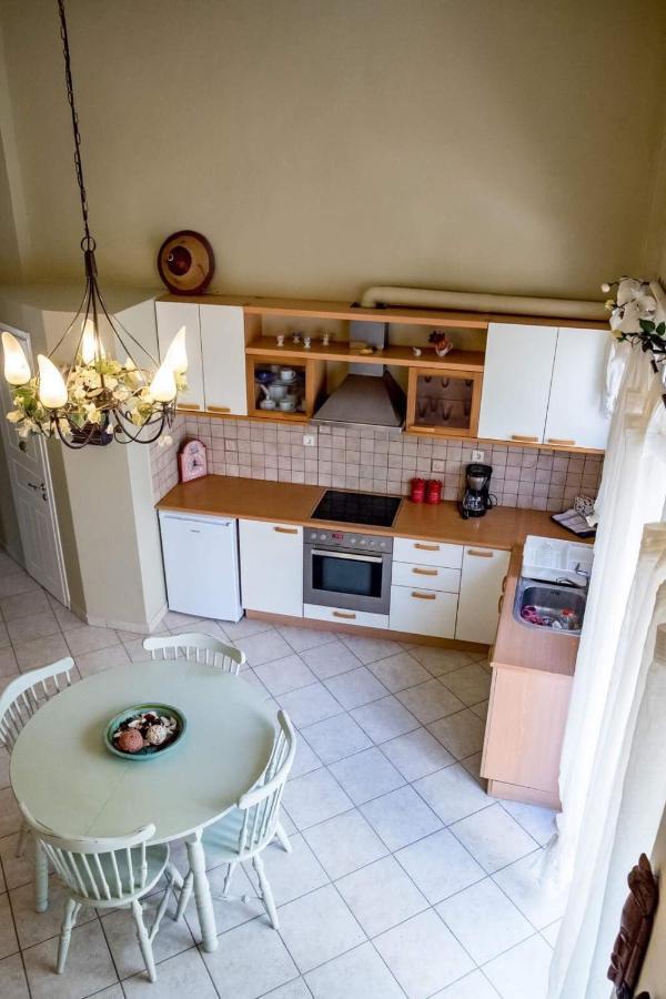 Appartamento Saitan Pazar Casa Preveza Esterno foto