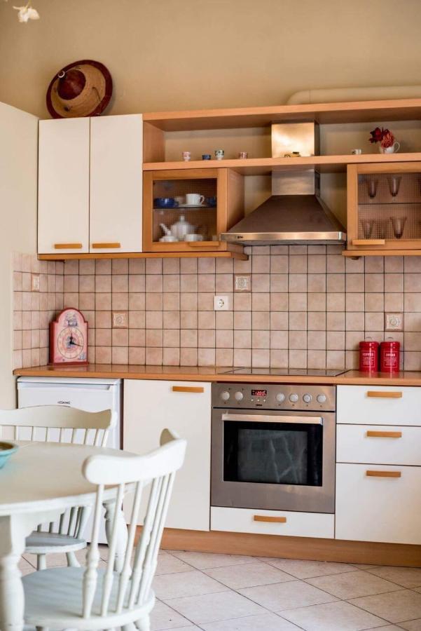 Appartamento Saitan Pazar Casa Preveza Esterno foto