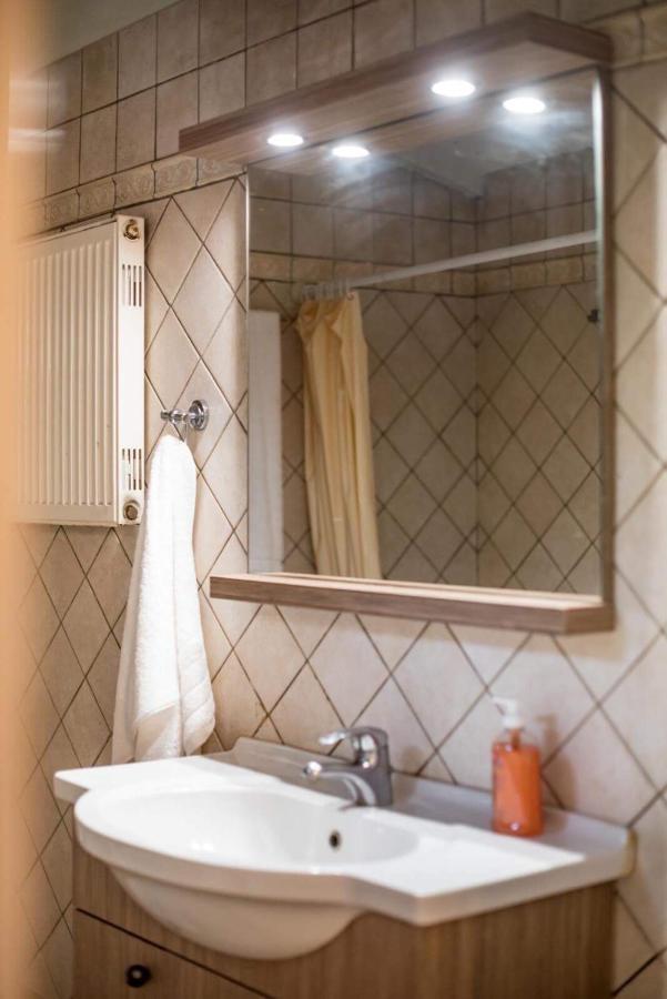 Appartamento Saitan Pazar Casa Preveza Esterno foto