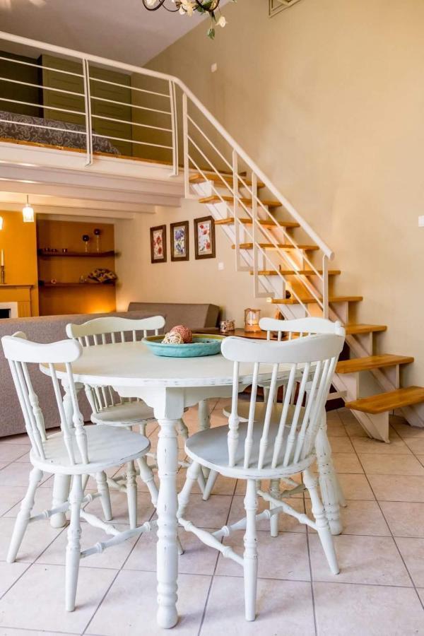 Appartamento Saitan Pazar Casa Preveza Esterno foto